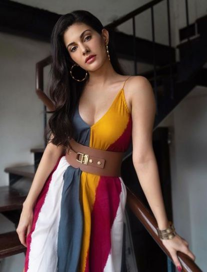 amyra duster viral