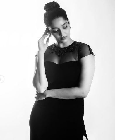 ritika singh latest hot black outfit